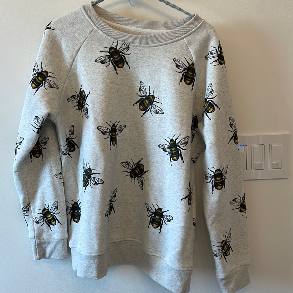 Oversized L.A. Soul bee sweatshirt